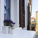 Old City Rooms